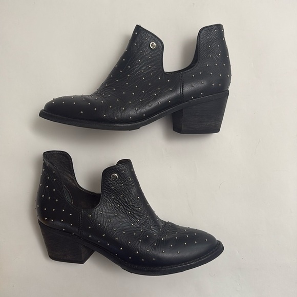 Bon Bonite Shoes - BON BONITE studded ankle booties